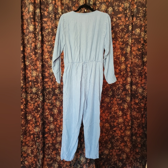 ASOS Jumpsuit, Size 8, Soft Denim Wrap Front Jumpsuit Lightwash Blue ASOS Design - Picture 3 of 5
